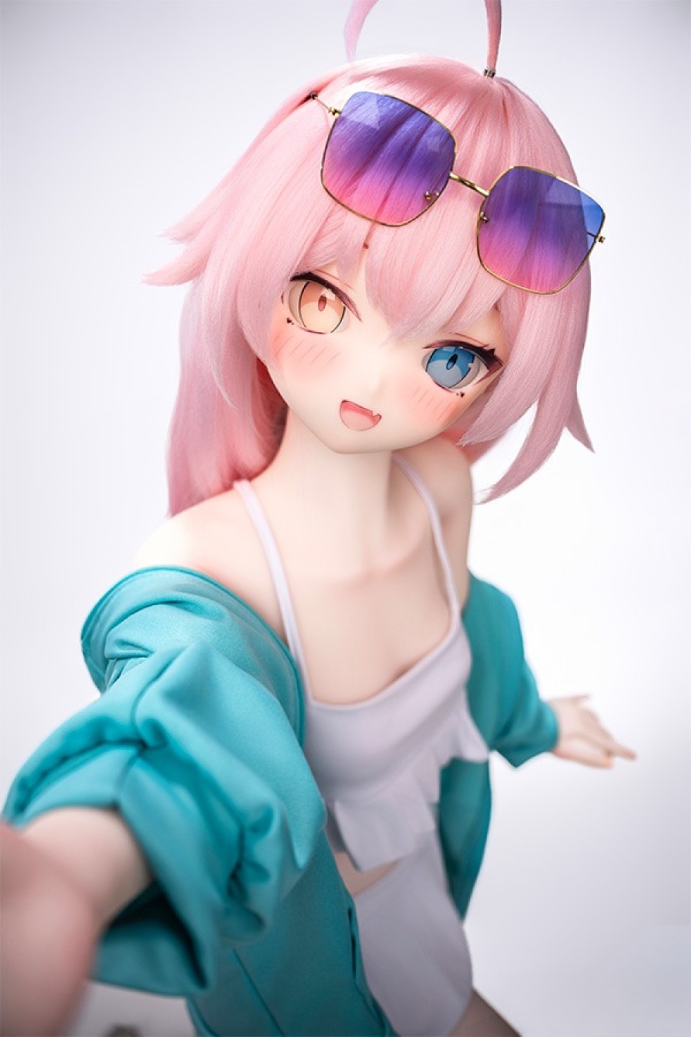 XYGO 許願谷 140cm AAカップ R04 小野ヘッド シリコンヘッド+TPEボディ 肌色＆眼球色＆メイク＆ウィッグ＆衣装は宣材写真と同じ