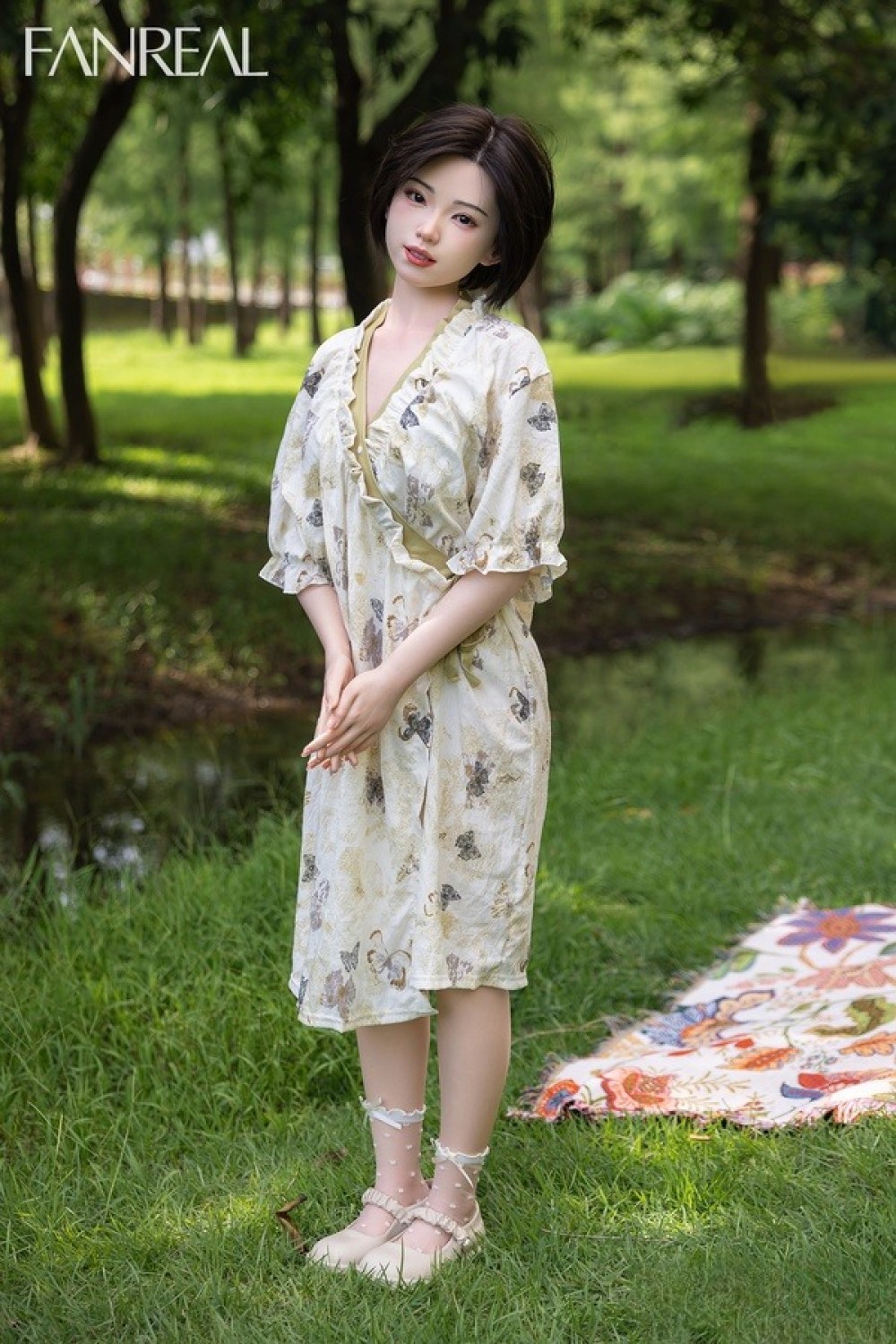 FANREAL 153cm Bカップ Molly 掲載画像は口開閉機能付き リアルメイク付き フルシリコン製ラブドール