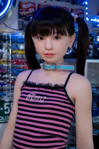 J-cute 149cm バスト平 AGD01ヘッド 掲載画像のボディはリアルメイク付き シリコン製頭部+TPEボディ